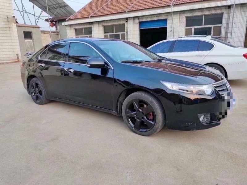 东营12年本田思铂睿3