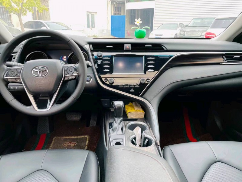 徐州18年丰田凯美瑞4