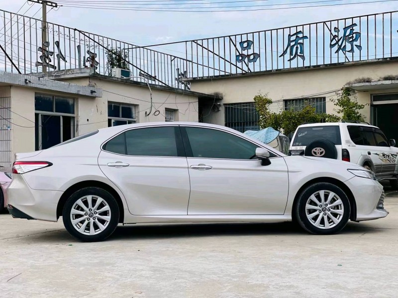 徐州18年丰田凯美瑞6