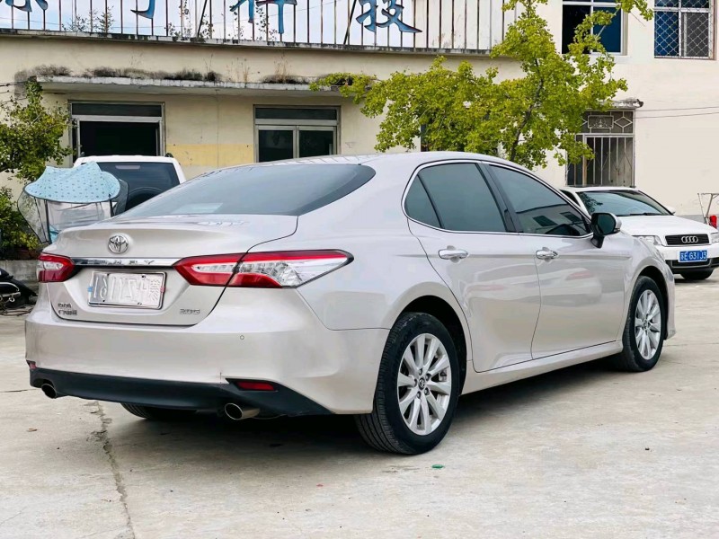 徐州18年丰田凯美瑞8