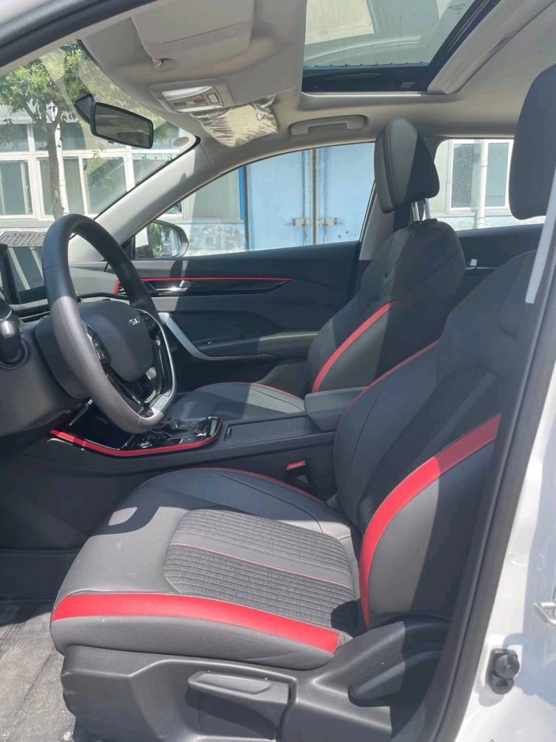 北京22年东风奕炫4