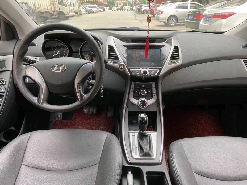 佛山17年现代朗动4