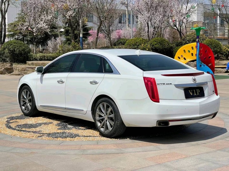 青岛13年凯迪拉克XTS7