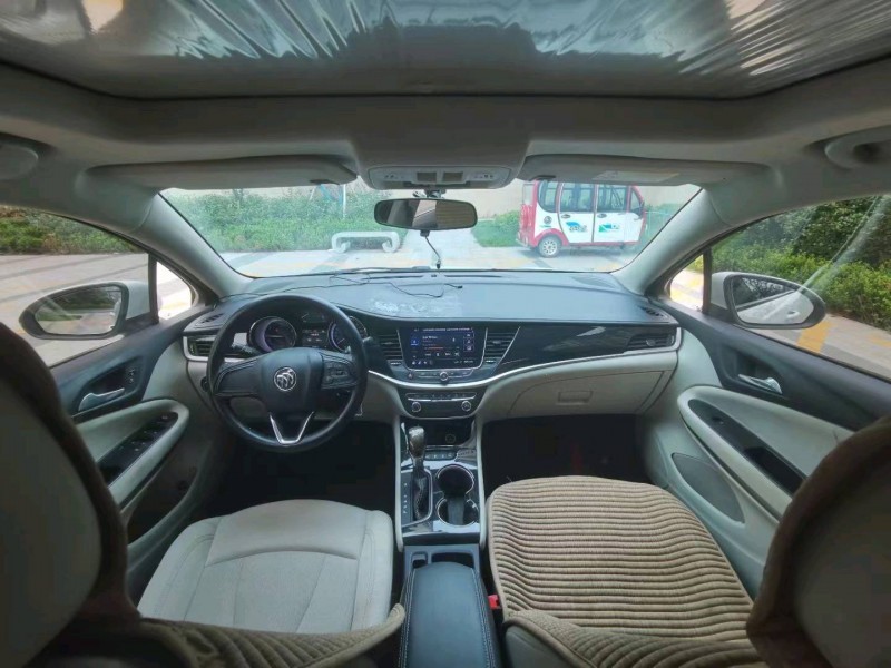 枣庄21年别克威朗8