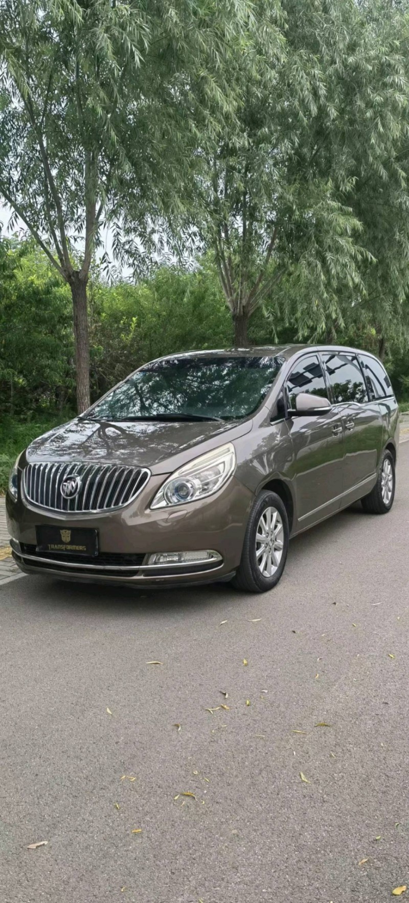 东营13年别克GL83