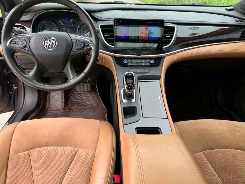 东营16年别克君越9