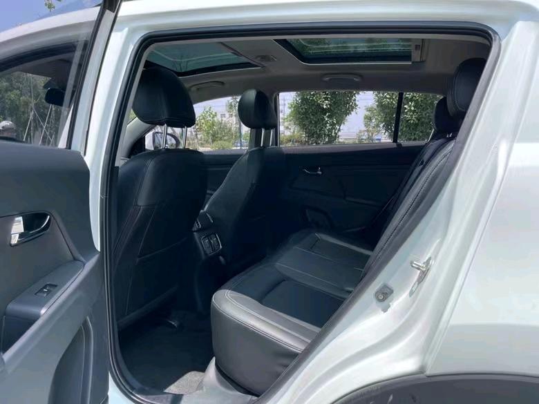 盐城17年起亚智跑5