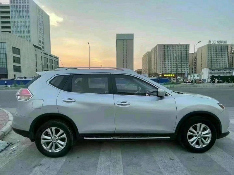 廣州15年日產奇駿6