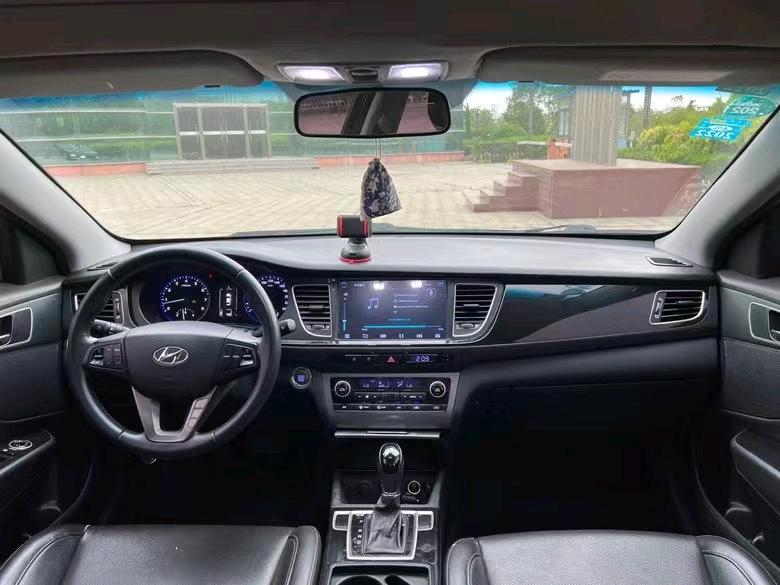 盐城16年现代名图7