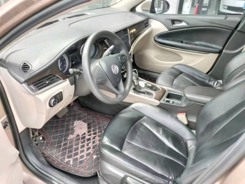 北京17年别克威朗5