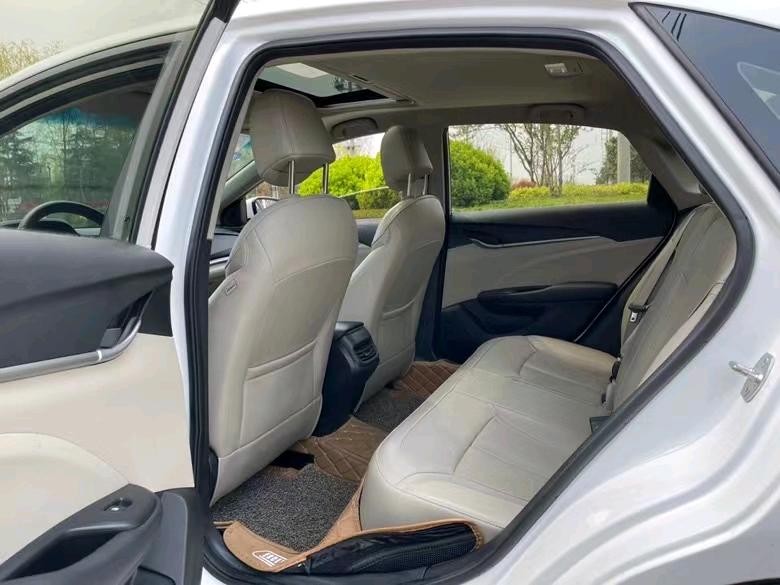 盐城19年别克英朗5