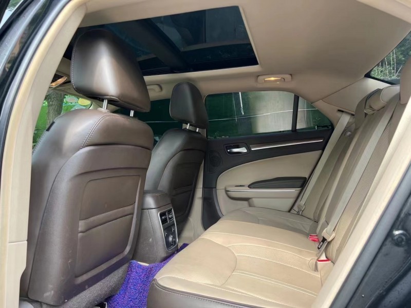 北京14年克莱斯勒300C1