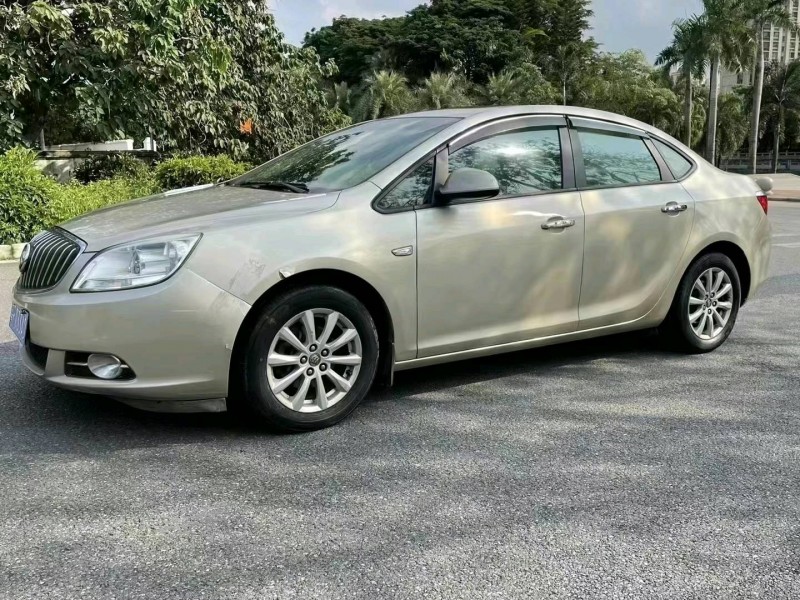 广州13年别克英朗2