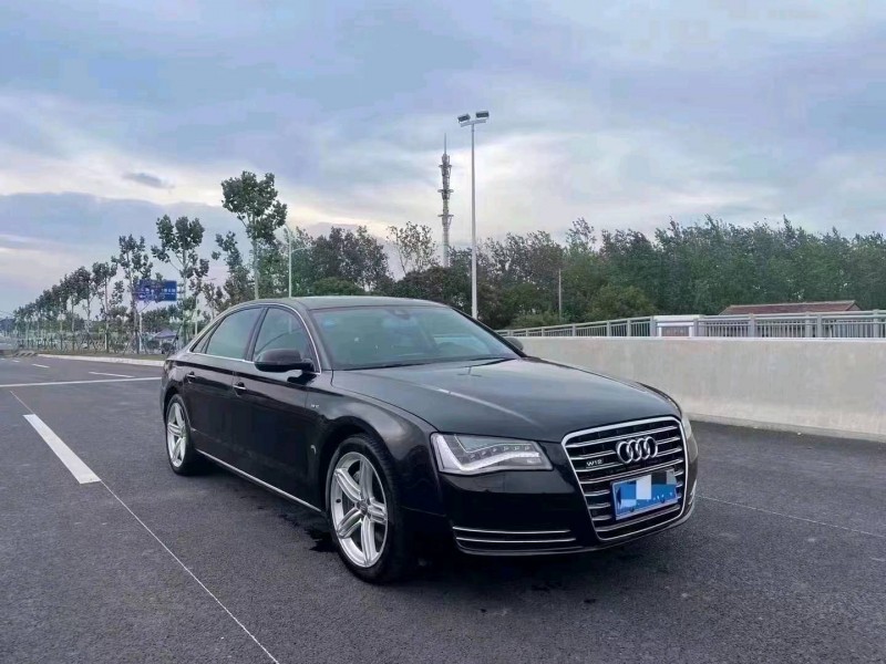 东营12年奥迪A8L6
