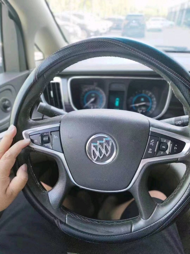 北京13年别克GL89