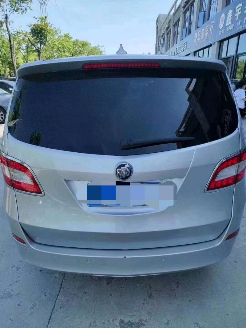 北京13年别克GL88