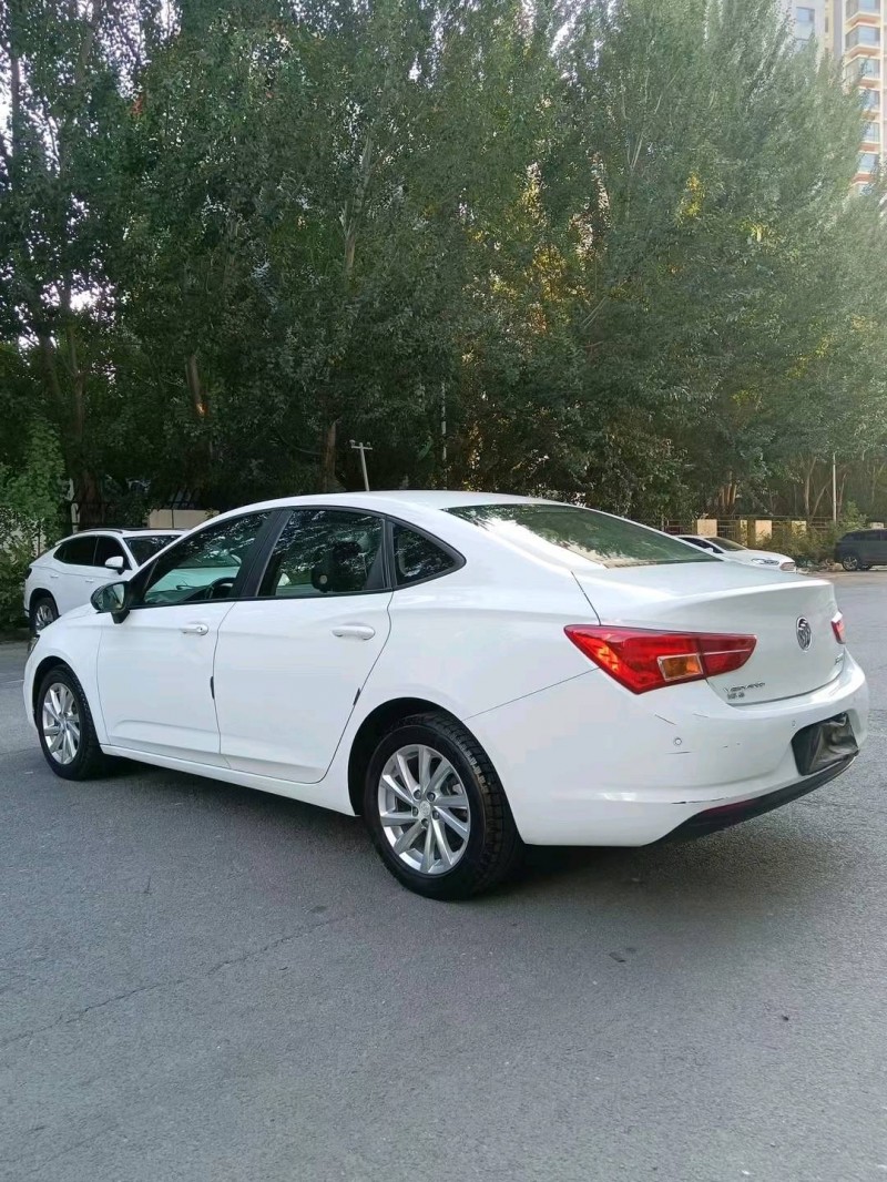 沈阳19年别克威朗3