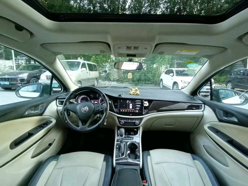 沈阳19年别克威朗5