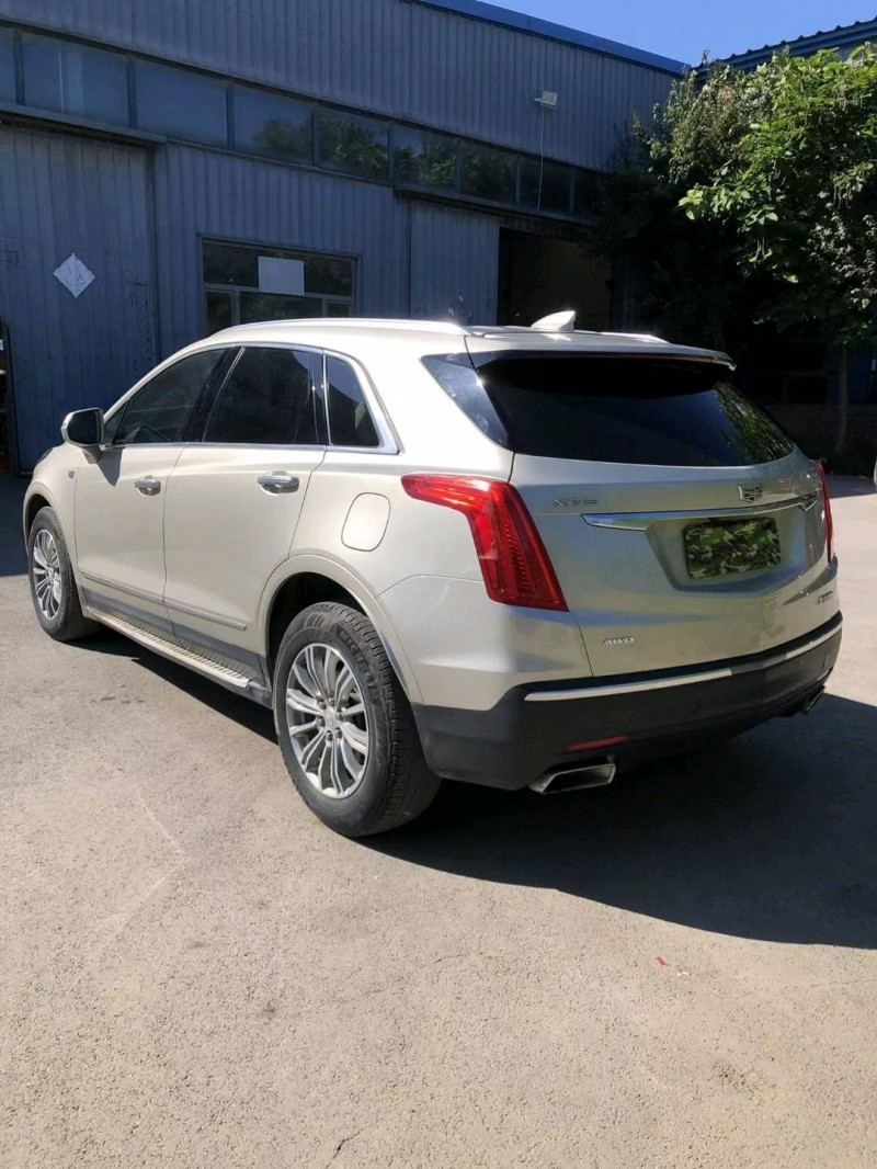 沈阳16年凯迪拉克XT56