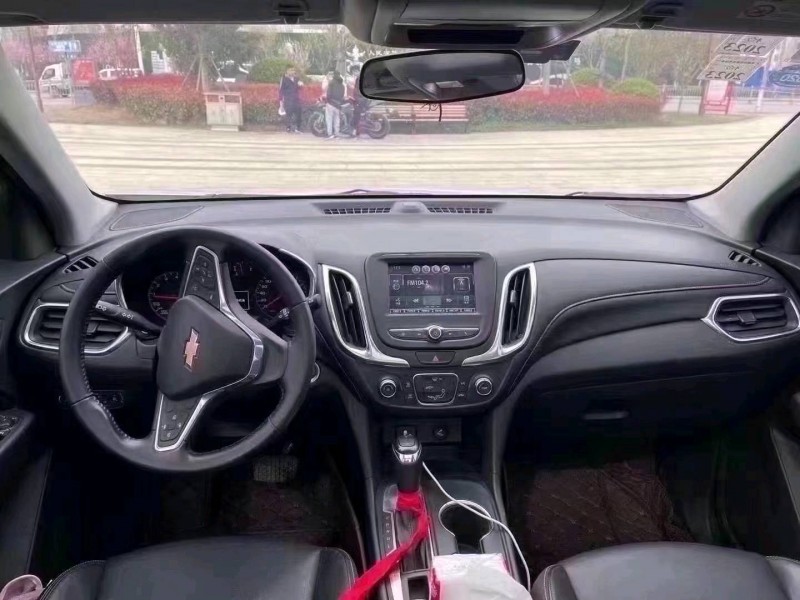 北京19年雪佛兰探界者8