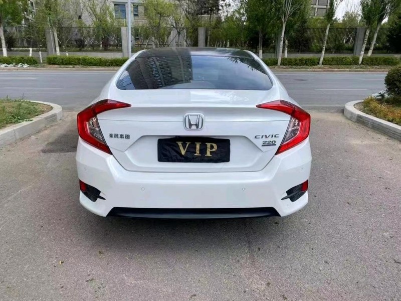 沈阳17年本田思域2