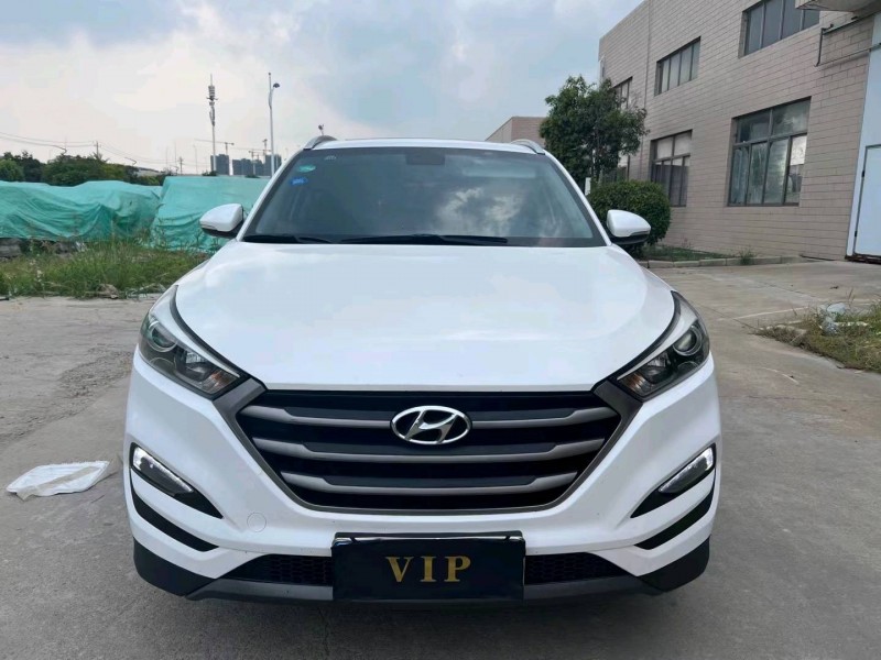 盐城17年现代途胜1