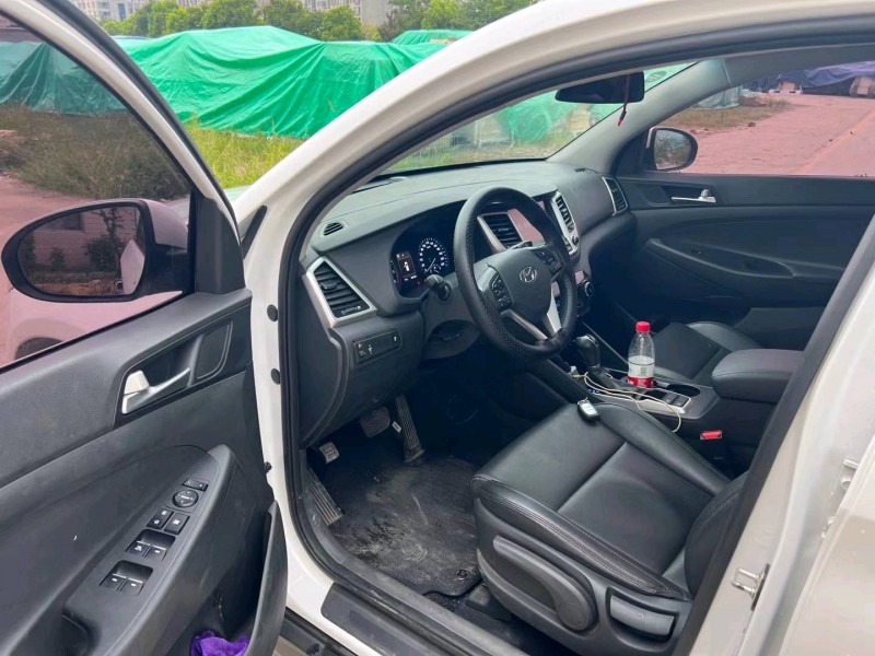 盐城17年现代途胜6