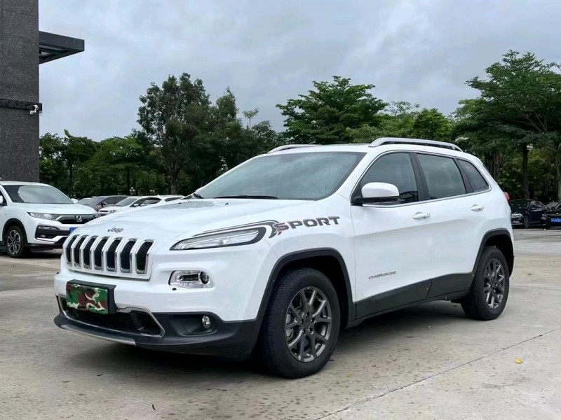 東莞21年Jeep自由光3