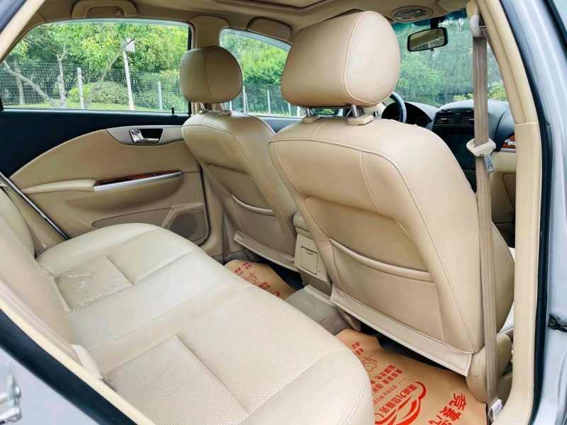 徐州11年别克凯越3