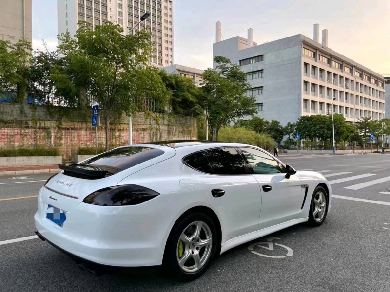 南寧11年保時捷帕拉梅拉7