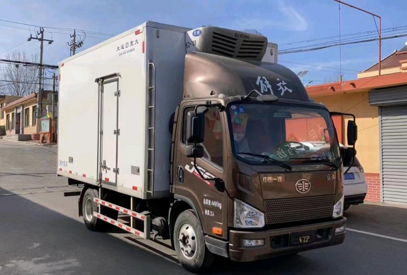 青岛20年解放解放卡车2