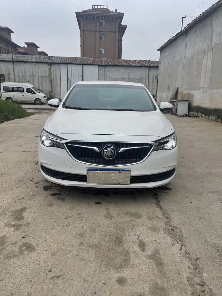 济宁18年别克英朗7