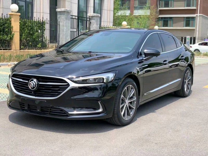 潍坊20年别克君越7