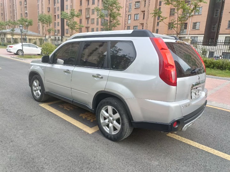 徐州10年日产奇骏2