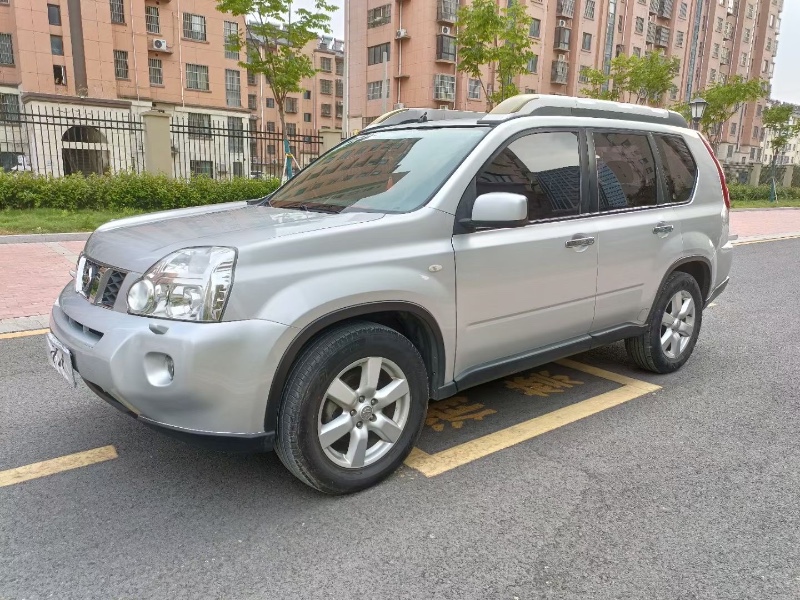 徐州10年日产奇骏4