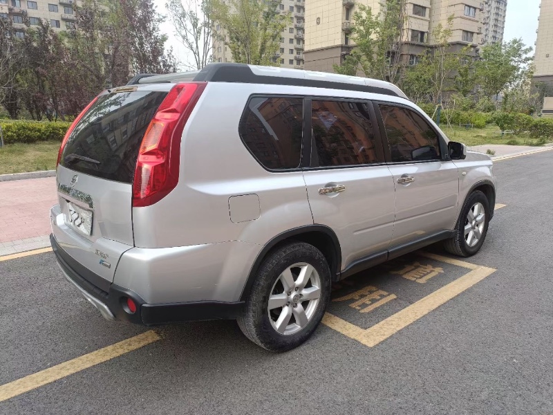 徐州10年日产奇骏8