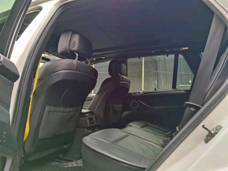 北京12年宝马X54