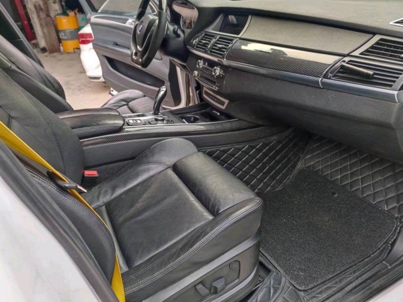 北京12年宝马X52