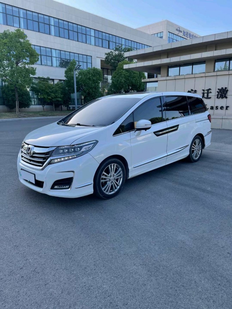 徐州17年本田艾力绅2
