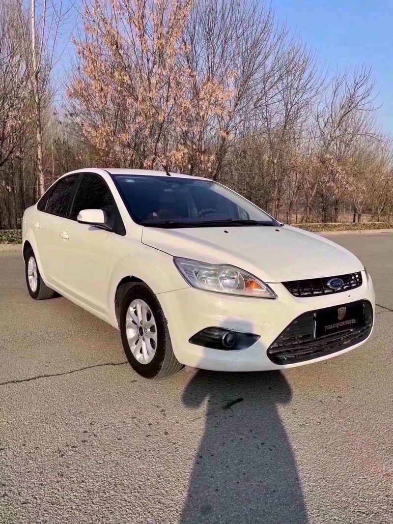 枣庄13年福特福克斯2