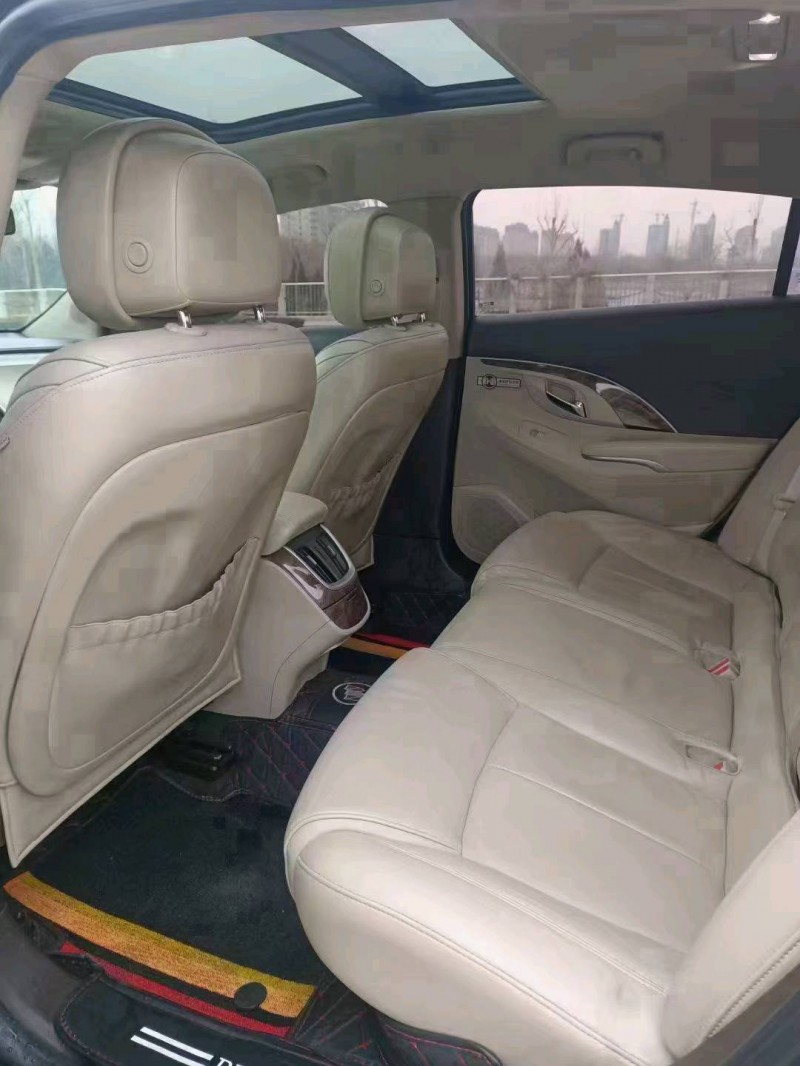 聊城15年别克君越5