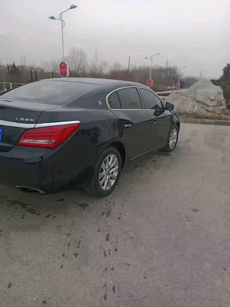 聊城15年别克君越7