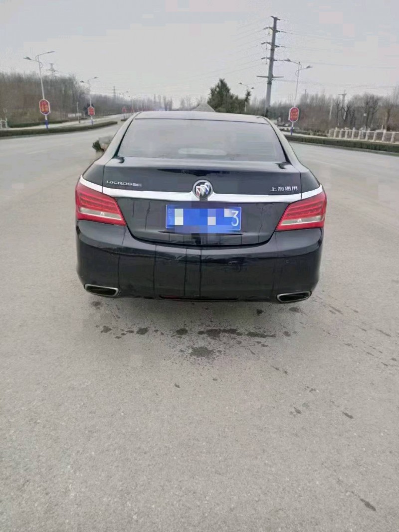 聊城15年别克君越8