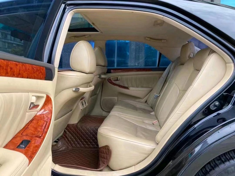 东莞09年丰田皇冠3