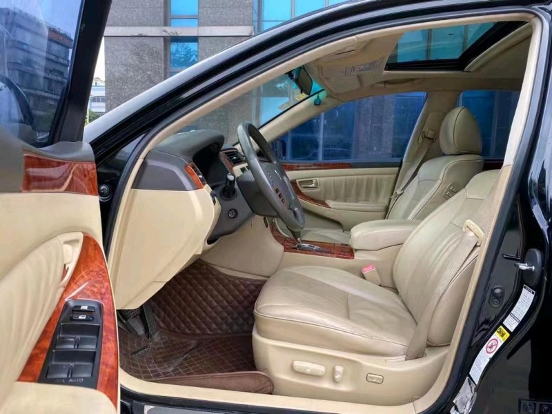 东莞09年丰田皇冠2