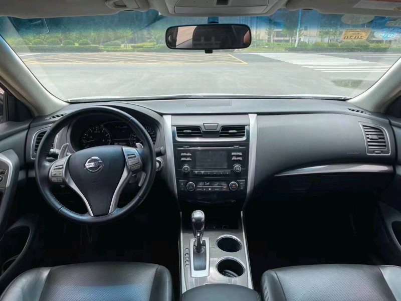 徐州16年日產天籟7