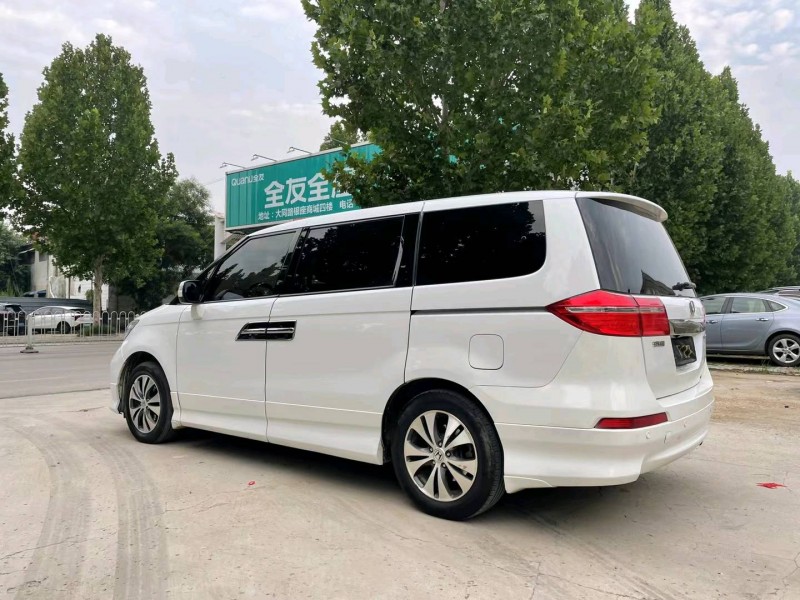 济宁14年本田艾力绅8