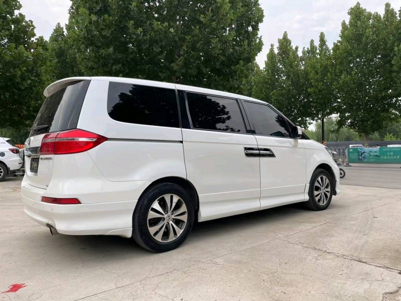 济宁14年本田艾力绅7