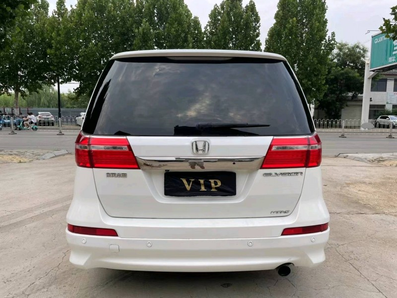 济宁14年本田艾力绅9