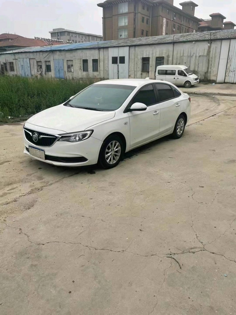 烟台18年别克英朗7